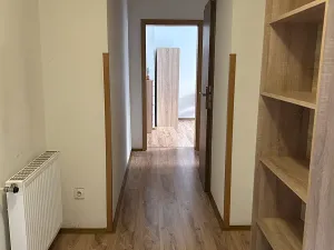 Pronájem bytu 2+1, Teplice, Školní, 60 m2