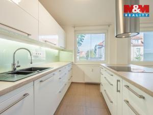 Prodej bytu 3+1, Praha - Dejvice, Na Špitálce, 99 m2