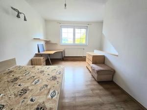 Pronájem bytu 3+1, Zlín, Osvoboditelů, 95 m2