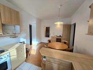 Pronájem bytu 3+1, Zlín, Osvoboditelů, 95 m2