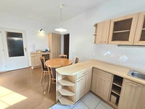 Pronájem bytu 3+1, Zlín, Osvoboditelů, 95 m2
