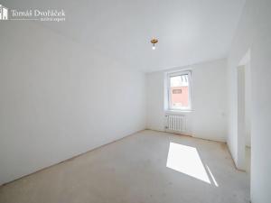 Prodej bytu 3+1, Lomnice, Tišnovská, 67 m2