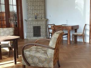 Pronájem bytu 2+1, Teplice, Čs. dobrovolců, 84 m2