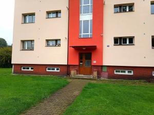 Pronájem bytu 2+1, Smržovka, Hlavní, 83 m2