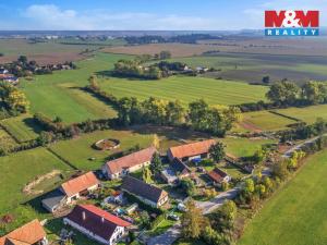 Prodej pozemku pro bydlení, Holice - Roveňsko, 9007 m2