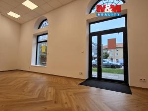 Pronájem obchodního prostoru, Rožnov pod Radhoštěm, Partyzánská, 43 m2
