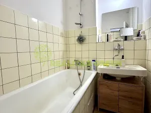 Prodej bytu 2+1, Vsetín, Zahradní, 58 m2