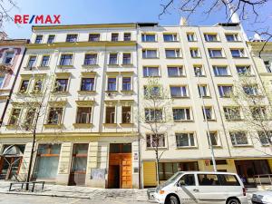 Pronájem bytu 1+1, Praha - Vinohrady, Velehradská, 37 m2