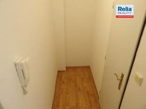 Pronájem bytu 1+kk, Liberec, Libušina, 28 m2