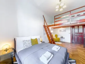 Pronájem bytu 2+1, Praha, Janáčkovo nábřeží, 72 m2