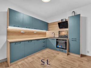 Prodej bytu 2+1, Liberec, U Sirotčince, 52 m2