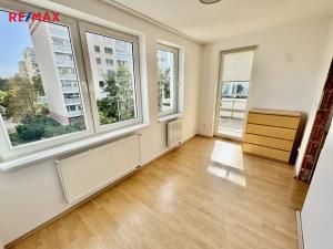 Pronájem bytu 2+kk, Praha - Modřany, Semická, 44 m2