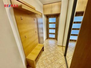 Pronájem bytu 2+kk, Praha - Modřany, Semická, 44 m2
