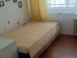 Pronájem bytu 3+1, Praha - Prosek, Poleradská, 76 m2
