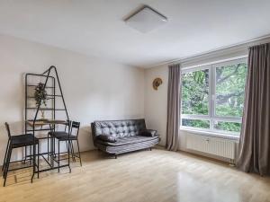 Pronájem bytu 2+kk, Praha - Libeň, V zahradách, 53 m2