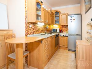 Pronájem bytu 2+kk, Praha - Troja, Hnězdenská, 47 m2