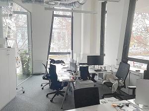 Pronájem kanceláře, Praha - Karlín, Karolinská, 551 m2