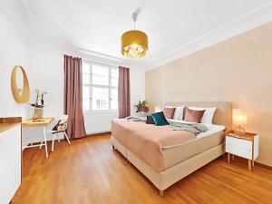 Prodej bytu 2+kk, Praha - Staré Město, Dlouhá, 72 m2