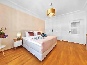Prodej bytu 2+kk, Praha - Staré Město, Dlouhá, 72 m2