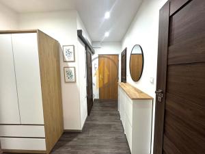 Pronájem bytu 3+1, Jičín, Nám. V. Čtvrtka, 68 m2