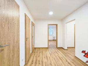 Pronájem bytu 3+1, Praha - Modřany, Božetická, 73 m2