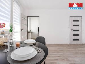 Prodej bytu 1+kk, Hradec Králové - Slezské Předměstí, Třebechovická, 35 m2