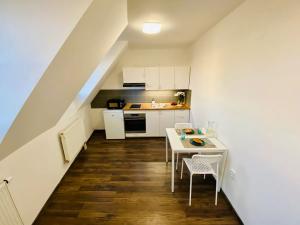 Pronájem bytu 1+kk, Jihlava, Kosmákova, 30 m2