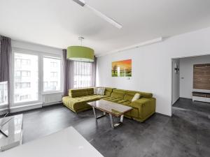 Pronájem bytu 2+kk, Praha - Hlubočepy, Hugo Haase, 67 m2