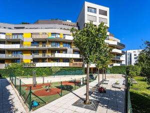Pronájem bytu 2+kk, Praha - Hlubočepy, Devonská, 60 m2