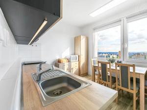 Prodej bytu 1+1, Plzeň, Hodonínská, 34 m2