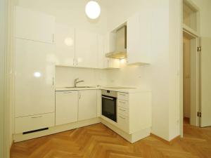 Pronájem bytu 2+kk, Praha - Vinohrady, Balbínova, 59 m2