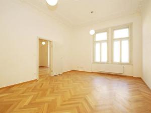 Pronájem bytu 2+kk, Praha - Vinohrady, Balbínova, 66 m2