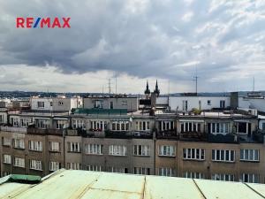 Pronájem bytu 1+kk, Praha - Holešovice, Veverkova, 36 m2