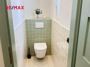 Pronájem bytu 1+kk, Praha - Holešovice, Veverkova, 36 m2