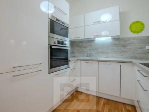 Pronájem bytu 2+kk, Praha - Vršovice, 28. pluku, 56 m2