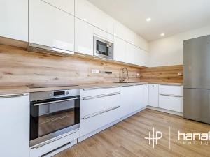 Prodej bytu 3+1, Olomouc, Hněvotínská, 66 m2