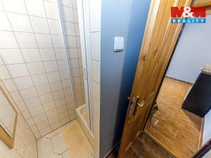 Pronájem bytu 2+1, Pardubice - Trnová, Bohdanečská, 42 m2