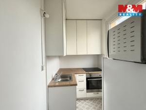 Pronájem bytu 1+1, Praha - Háje, Hekrova, 29 m2