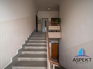 Pronájem bytu 2+1, Praha - Bubeneč, Ovenecká, 55 m2