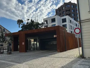 Pronájem garážového stání, Praha - Nusle, Bělehradská, 5 m2