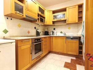 Pronájem bytu 1+kk, Praha - Nové Město, Na bojišti, 27 m2