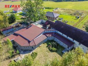 Prodej apartmánu, Všeruby, 952 m2