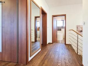 Pronájem rodinného domu, Králův Dvůr, Na Lucberku, 270 m2
