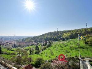 Pronájem kanceláře, Praha - Hradčany, Loretánské náměstí, 26 m2
