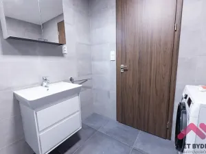 Pronájem bytu 2+kk, Praha - Řepy, Laudova, 57 m2