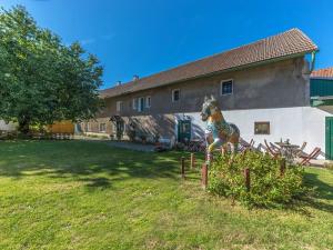 Prodej restaurace, Kokořín, 375 m2