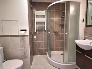 Pronájem bytu 1+kk, Praha - Bohnice, Kostřínská, 33 m2