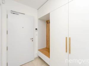 Pronájem bytu 2+kk, Praha - Nusle, Muzikova, 61 m2