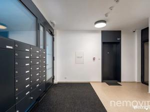 Pronájem bytu 2+kk, Praha - Nusle, Muzikova, 57 m2