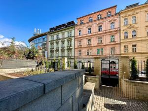 Pronájem bytu 2+1, Praha - Smíchov, Holečkova, 60 m2